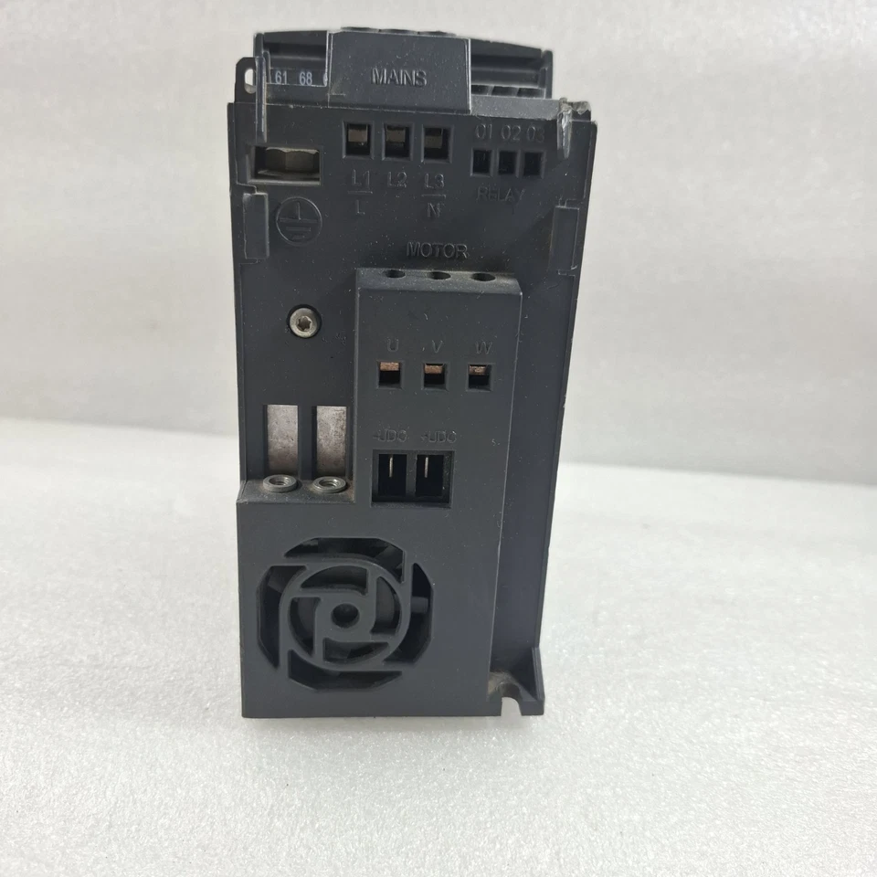Danfoss 132F0018 VLT Micro Drive 0.75 KW 1.0 HP